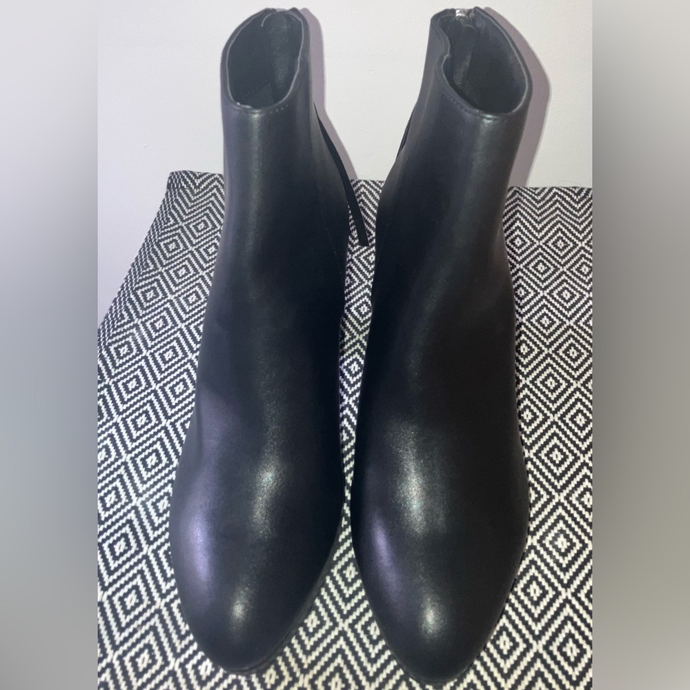 Forever 21 Faux Leather Black Ankle Boot - NWOT